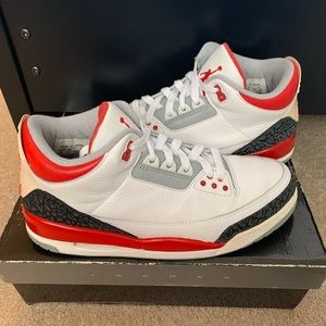 (SOLD!) AIR JORDAN 3 RETRO ‘FIRE RED’ SIZE 9.5